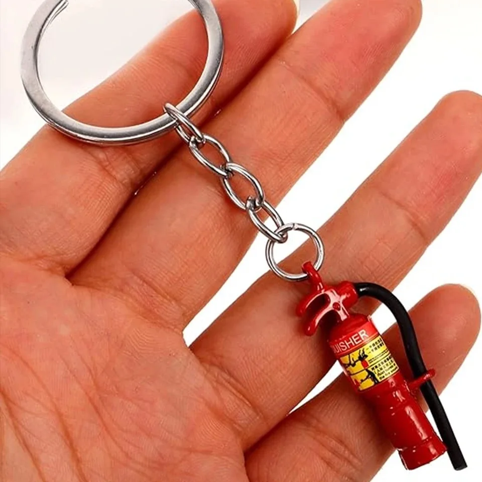 ミニ消火器ペンダントキーホルダー、男性用レッドガソリンバケッ - Fire Extinguisher Small のレビューと価格